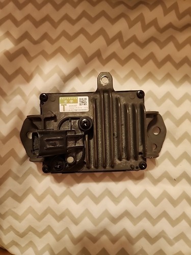 2019-2023 GENUINE! Toyota RAV4 Cruise Control Distance Sensor Radar 8821006050 - Picture 1 of 2