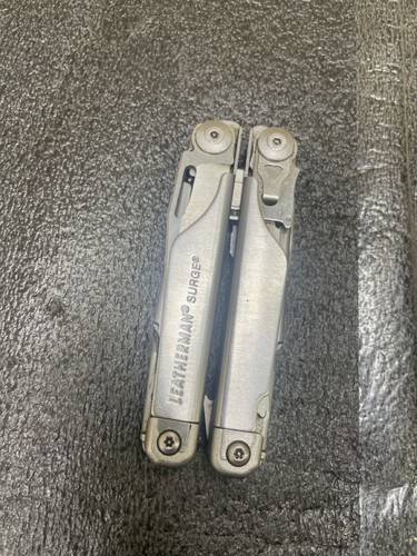 LEATHERMAN SURGE pocket multi-tool (R7A014773) - Picture 2 of 5
