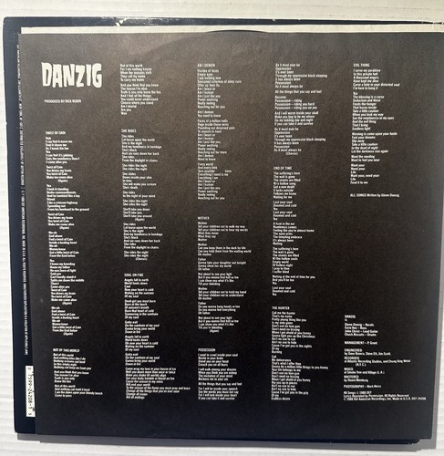 DANZIG I: Self Titled-1st Pressing-LP Gatefold. Lyric Sheet Insert. VG+ - Picture 11 of 16