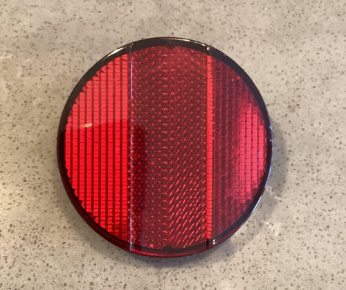 ONE Red Round Rear Reflector - 66mm OD Motorcycle / Scooter - Bolt On - Picture 3 of 4