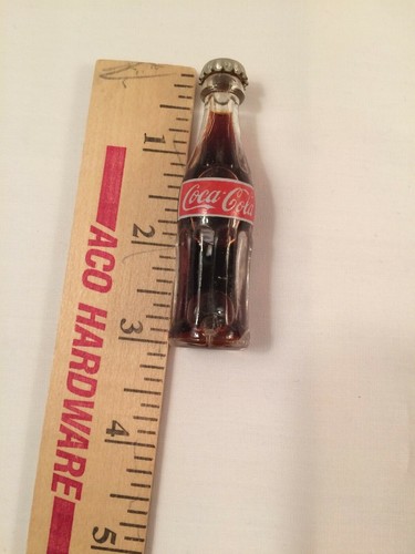Vintage Set of 2 Miniature Coca Cola Bottles - Picture 7 of 12