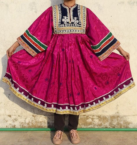 Ethnic traditional dress Nomad costume afghan Vint