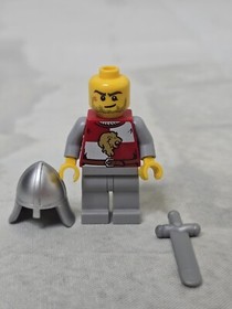 Lego Lion Knight Minifigure Kingdom cas497 7187  Rare Retired
