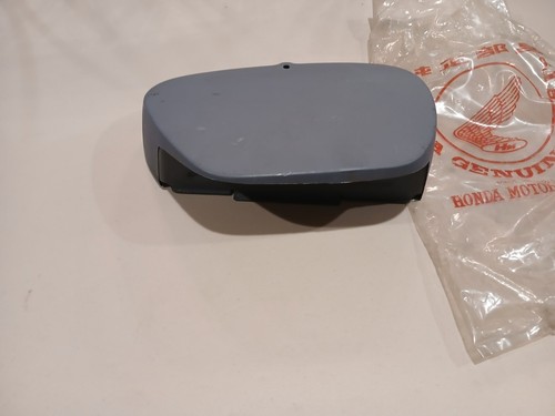 NOS OEM HONDA DREAM CA78 CA77 CA72 Rt Side Cover 83600-259-010Z - Picture 3 of 5
