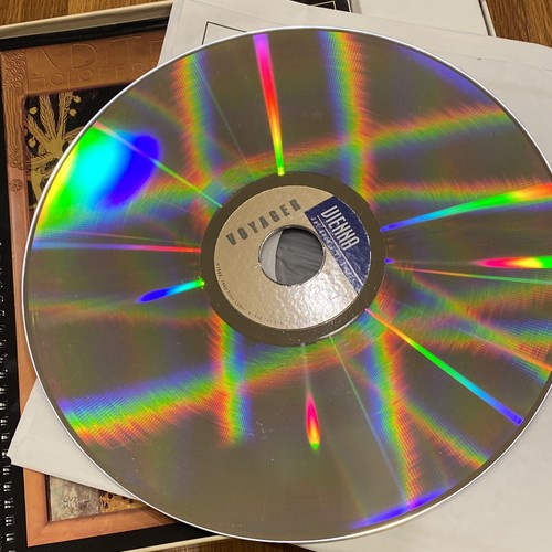 "The Spirit of a City VIENNA" 1990 Laserdisc Set with 135-page Book - Picture 3 of 8