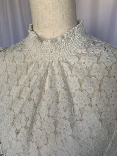 New CECE Lace Top Ivory, Medium - Picture 4 of 10
