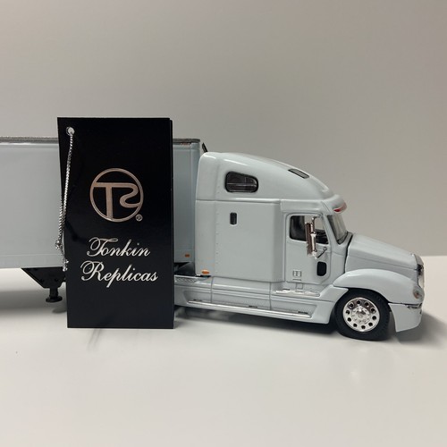 Tonkin Replicas Precision 1:53 Scale Model Barloworld Freightliner Columbia - Picture 12 of 24