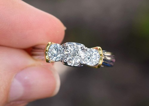 3 Diamond Ring Engagement Round Brilliant Cut  0.80 ct 14K White 24K Yellow Gold - Picture 5 of 7