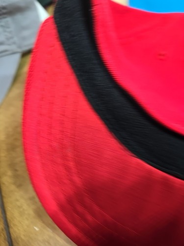 NUOVO set berretti da baseball rosso e blu Sesame Street Elmo blu (L/XL), rosso (OSFM) - Foto 13 di 18