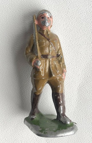 Lote 6 Pequeños Soldados Antiguos De Aluminio Quiralu Aviador Militar Soldado - Picture 6 of 9