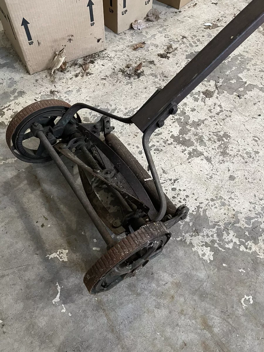 ANTIQUE Great States Rotary Blade Push Lawn Mower wooden handle Works