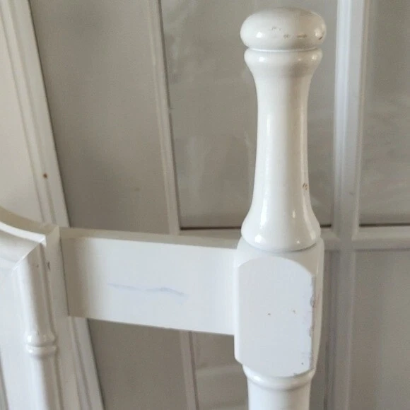 Vintage Chinoiserie Faux Bamboo and Caned Pagoda Queen Headboard - Image 3 of 4