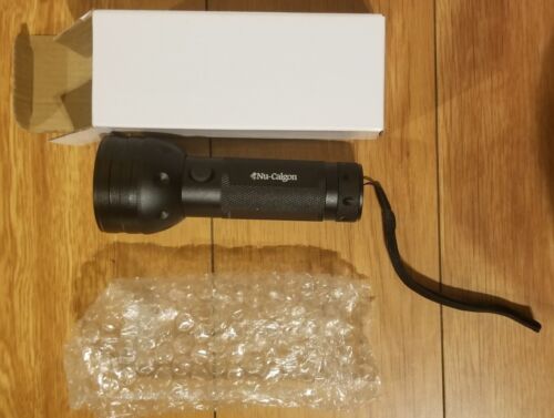 Nu-Calgon EasySeal Refrigerant Leak Detector Ultraviolet UV Light Flashlight,