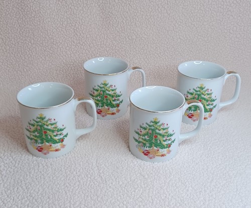 Vintage Set of 4 Porcelain Christmas Coffee Mugs w/Gold Trim Tree And Presents - Picture 3 of 18
