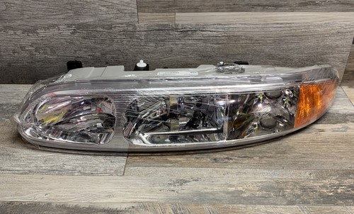 TYC Headlight Assembly 20-5674-00 Oldsmobile Alero 99-04 Left Driver's Side - Picture 1 of 5