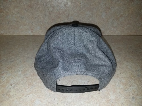 Totalmente Nuevo Dead Stock Miami Heat 9FIFTY Nueva Era Gorra Sombrero Gris Negro Ala plana - Imagen 4 de 8