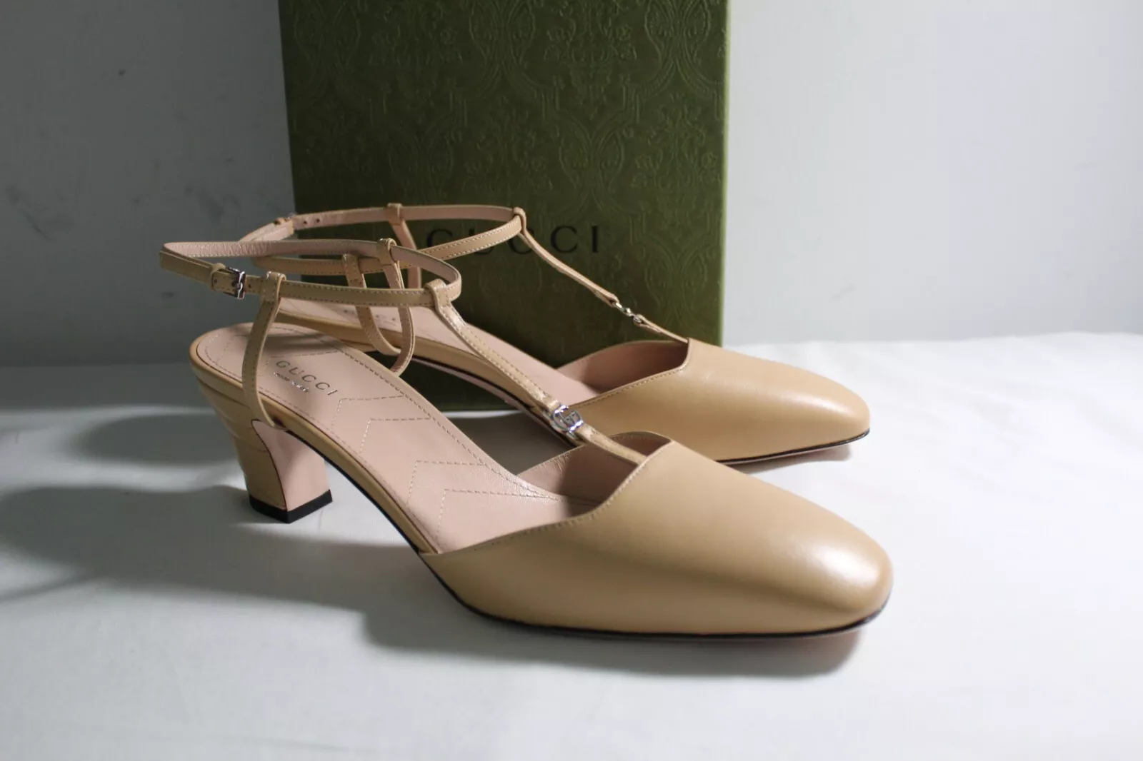 Sandales escarpins Gucci Charlotte talon blé bride cheville GG Hardware 40,5 723446 neuves avec étiquettes