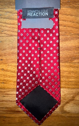 Kenneth Cole Reaction Mens Accessory Tie Red Polka Dot 100% Silk Necktie NWT - Picture 7 of 7