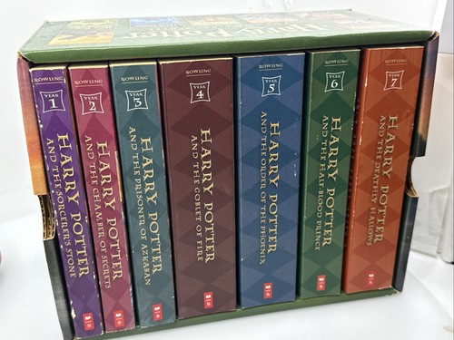 Harry Potter Paperback Book Series 1 - 7 Boxed Set - Picture 1 of 5