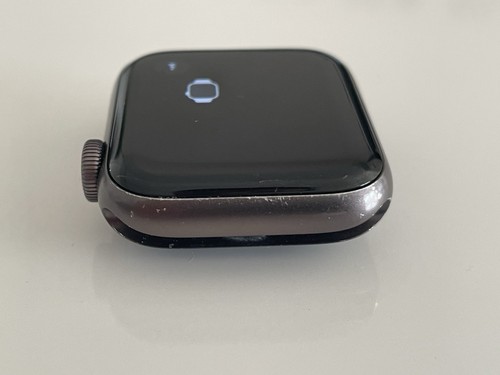 Apple Watch SE 1. generacji Cellular GPS 40mm 4x Bransoletka Kabel ładujący Space Grey Czarny - Zdjęcie 3 z 13