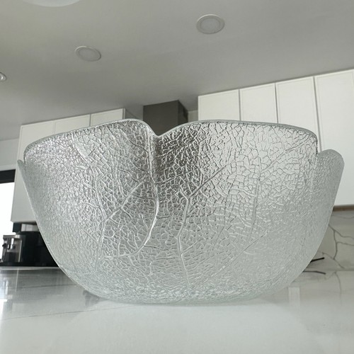 Vintage Arcoroc France 11” Aspen Leaf Clear Textured Large Serving Bowl Salad - Picture 17 of 20