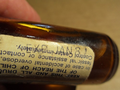C-B LAB DRUGGISTS AROMATIC SPIRITS AMMONIA BOTTLE 1oz - Picture 10 of 12