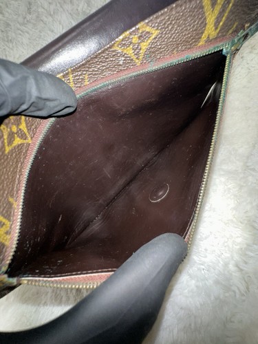 Vintage Louis Vuitton Monogram Leather Folding Clutch - Picture 11 of 17