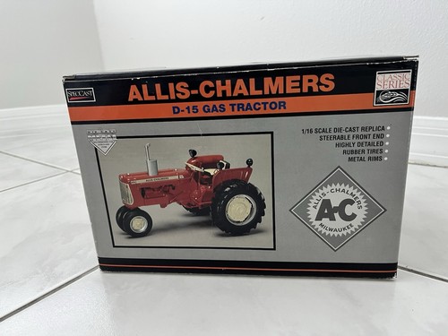SpecCast Allis Chalmers D15 Gas NF Farm Tractor 1/16 - Picture 4 of 6