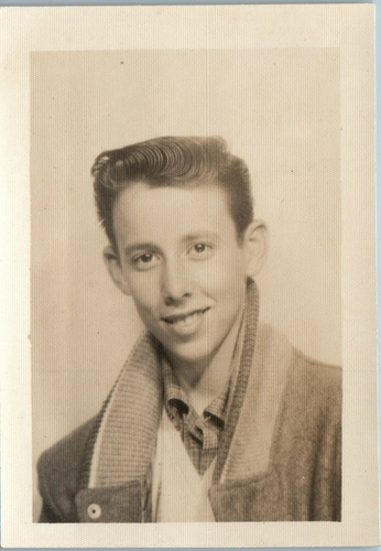 Vintage 50er Jahre Foto Hübscher junger Mann Junge glatte Haare High School Photo - Bild 2 von 3