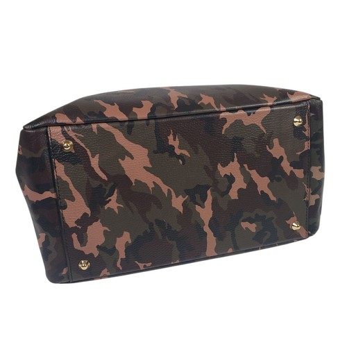 Mark & Graham Elisabetta Slouch Genuine Leather Camo Handbag Sm Scuff Mono MLC - Bild 7 von 8