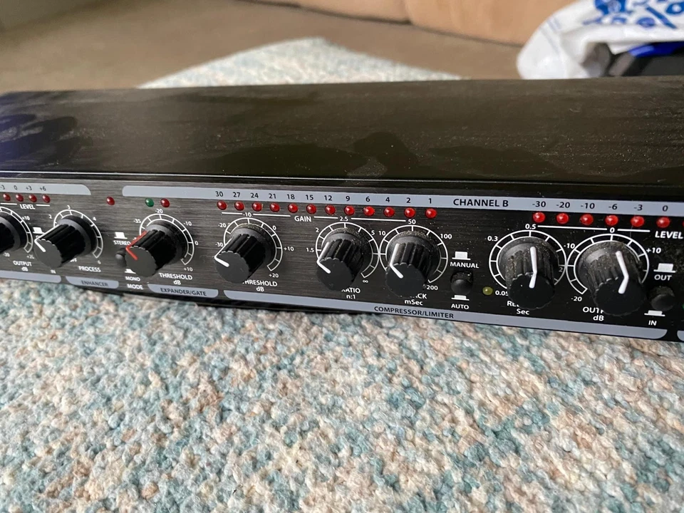Citronic CL22 Stereo Compressor / Limiter / Gate Professional 19" Rack Mount 1U - Image 3 of 4