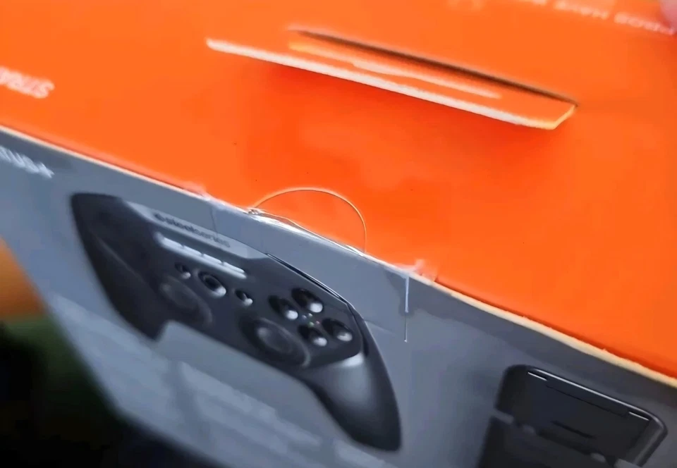 SteelSeries Stratus+ Wireless Mobile Gaming Controller - Image 3 of 4