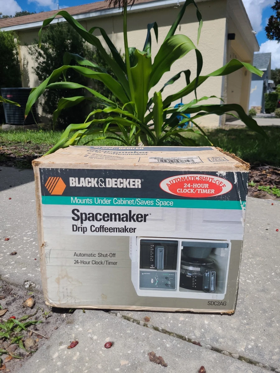 Black & Decker Spacemaker SDC2AG cafetera de goteo caja abierta