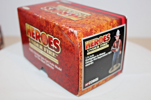 Corgi Heroes Under Fire - US59101 Chicago Fire Department 1871 - Picture 8 of 9
