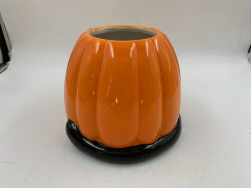 10 Strawberry Street Ceramic 12in Black Cat in Pumpkin Cookie Jar CC01B69002 - Picture 5 of 10