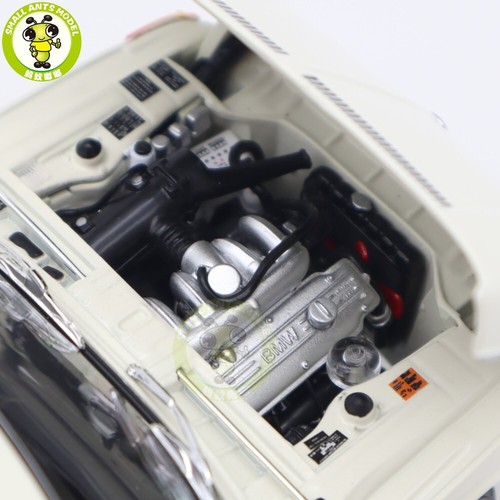 1/18 KYOSHO BMW 2002 tii White Diecast Model Car Gifts For Boyfriend Father - Picture 7 of 12