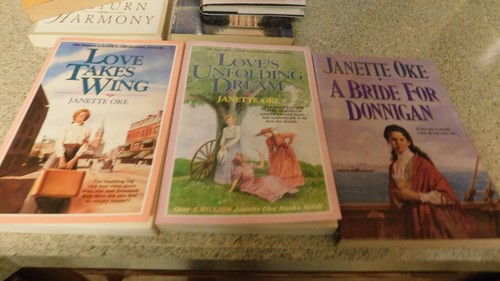 25-644 28 Janette Oke Paperback & Hardcover Books Canadian West Seasons of Heart - Picture 9 of 12