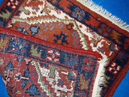 Handmade vintage Oriental rug 1.6' x 2.3' (50cm x 70cm) 1970s - 1C753 - Picture 7 of 7