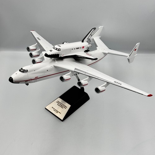 Modelo de avión limitado Antonov An-225 "Mriya" y transbordador Buran URSS-82060 1:200 - Imagen 23 de 24