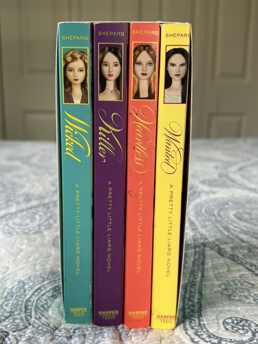 Wicked Box Set And Pretty Little Liars Set Of 4 Paperbacks Sara Shepard - Picture 14 of 24