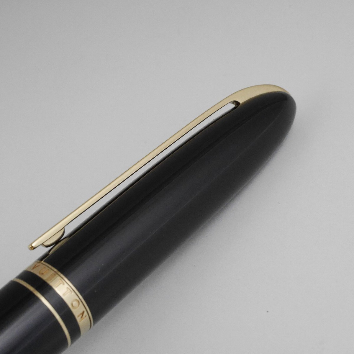 Louis Vuitton Doc Black Lacquer GT Ballpoint Pen (Excellent
