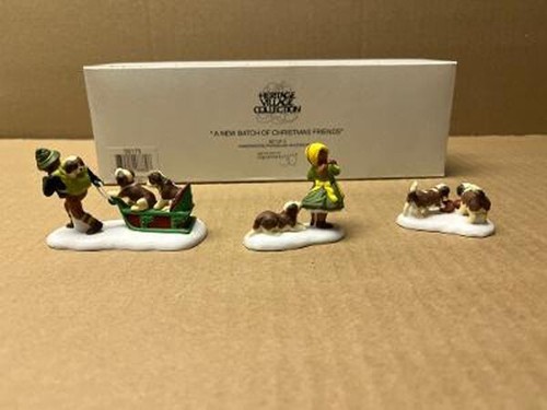 Department 56 Heritage Village “A New Batch Of Christmas Friends“ Set of 3 No. 5 - Picture 5 of 7
