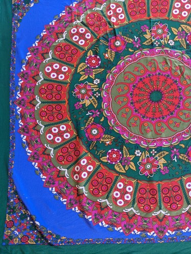 Vintage Silk Crepe Folk Floral Mandala Pink Green Boho Scarf 35" - Picture 2 of 6