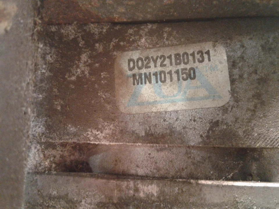 Bomba de dirección asistida usada se adapta a: Mitsubishi Eclipse 2003 3,0 L 6 cilindros grado C Foto 3 de 4