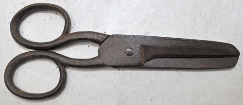 Antique Iron Long Tailors Scissors Original Old Hand Crafted - Picture 8 of 9