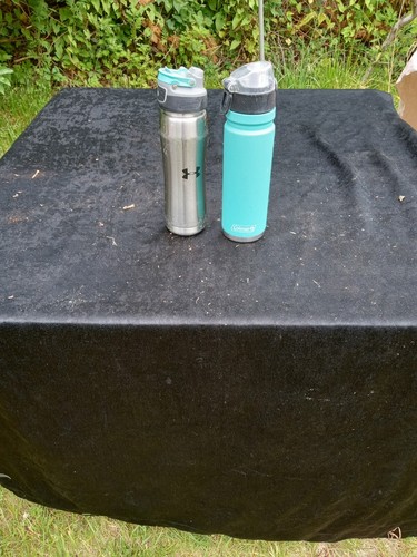 LOT OF STAIINLESS STEEL THERMOSES - Picture 9 of 18