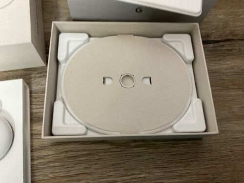 New Google Nest Learning Thermostat (4th Gen) w Temperature Sensor silver - Picture 7 of 8