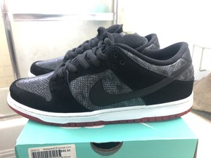 nike sb dunk low snake eyes