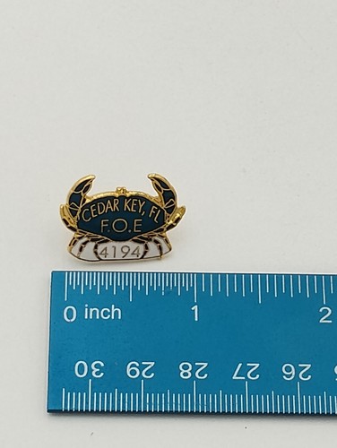 Cedar Key FL FOE 4194 Crab Pin Fraternal Order Of Eagles - Bild 2 von 5