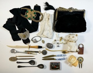 Antique/vintage ladies junk drawer. Whatnot lot.